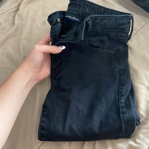 black american eagle jeans